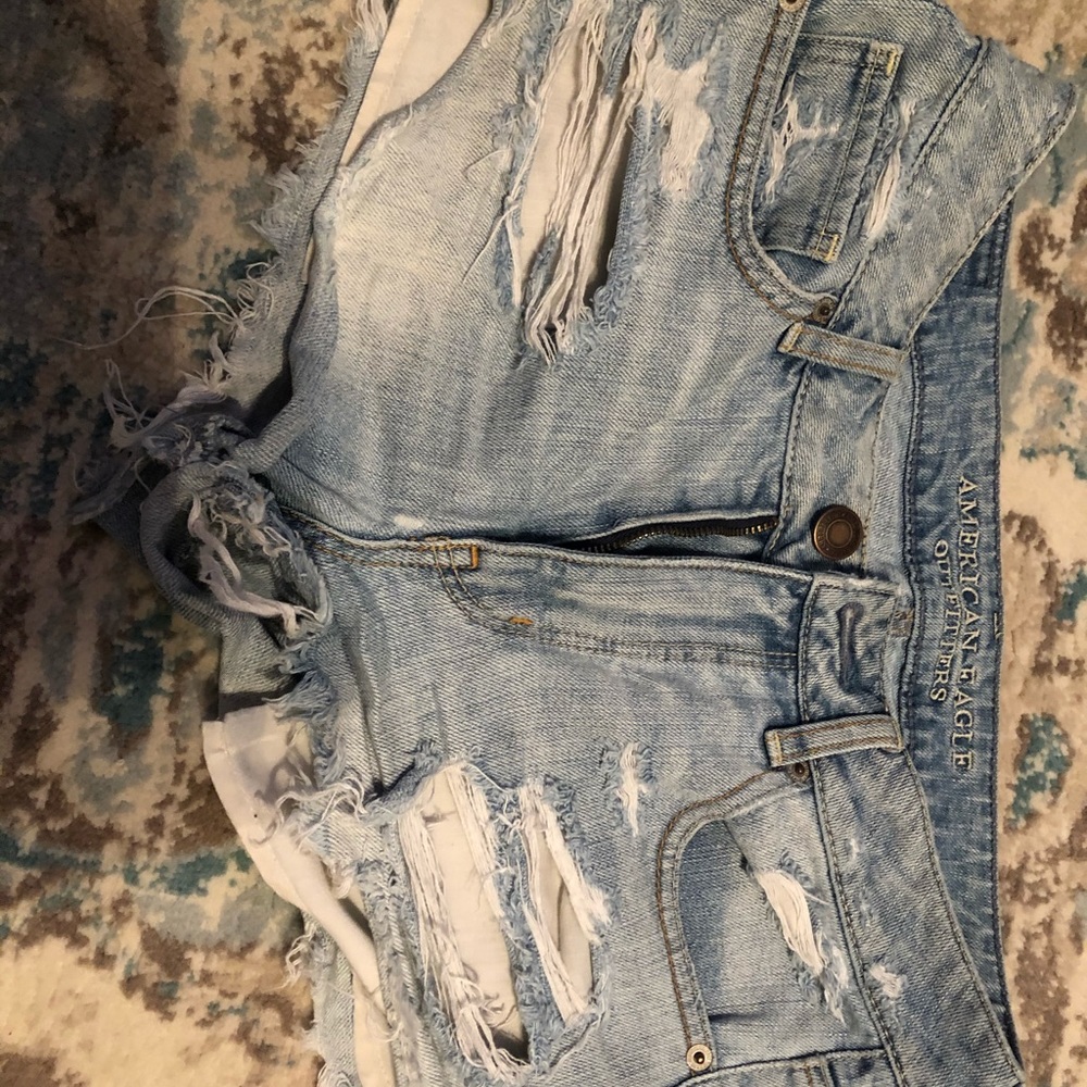 American eagle distressed denim shorts